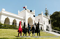 英國開設國際關系專業的大學有哪些？