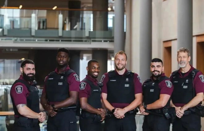 渥太華大學校警.png 渥太華大學校警.png