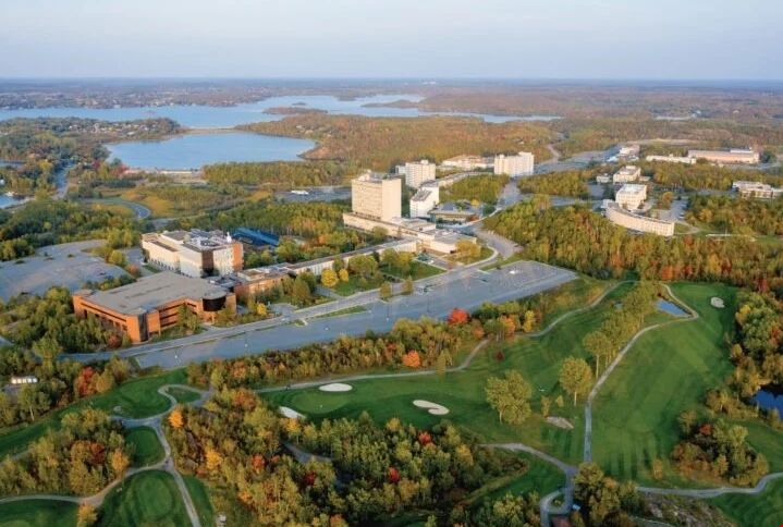 蒙特利爾大學.png 蒙特利爾大學.png