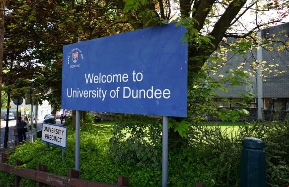 鄧迪大學.png 鄧迪大學.png