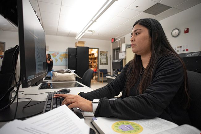 南洋理工大學工作人員.jpg 南洋理工大學工作人員.jpg