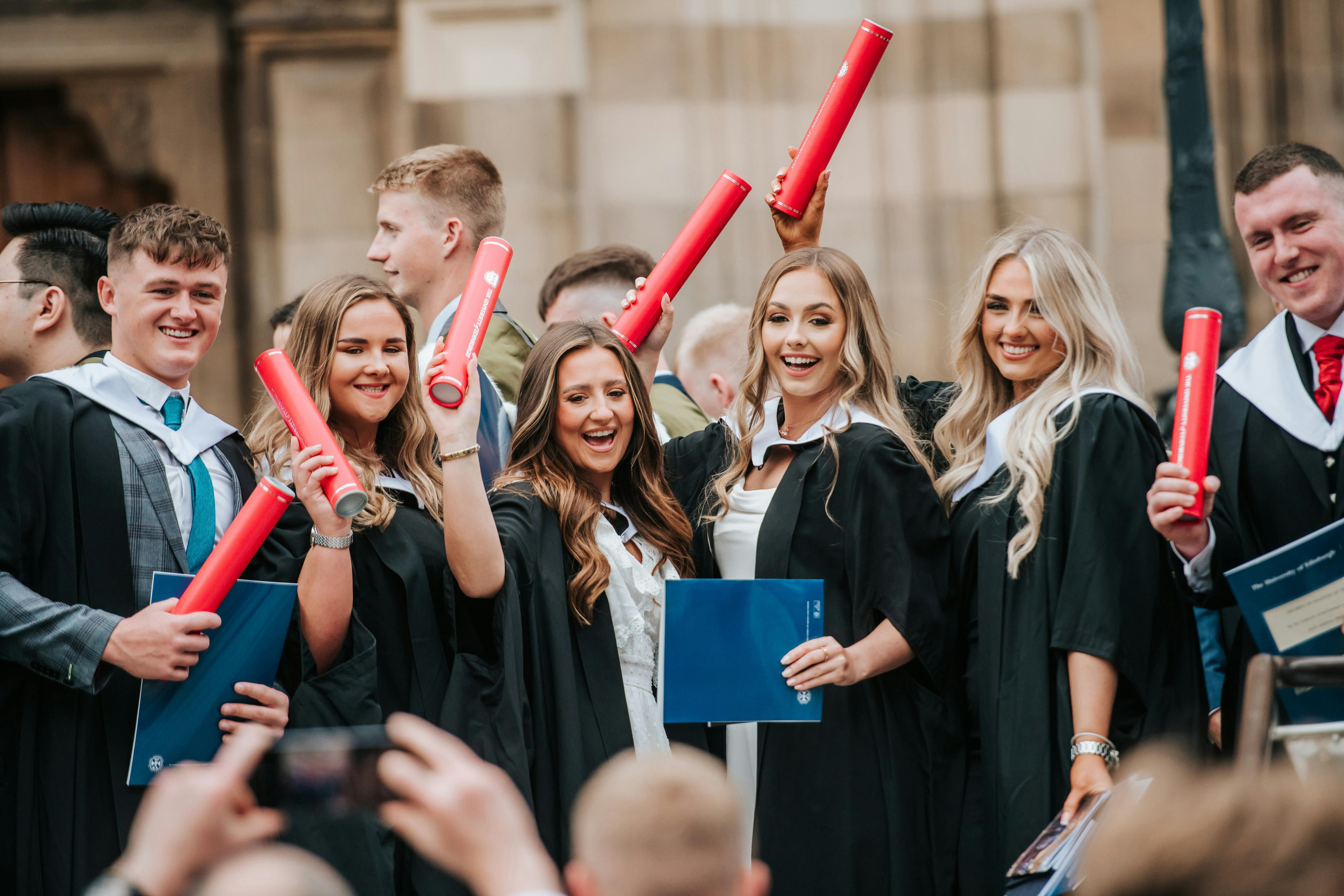 愛丁堡大學(xué)碩士招生喜好.jpg 愛丁堡大學(xué)碩士招生喜好.jpg